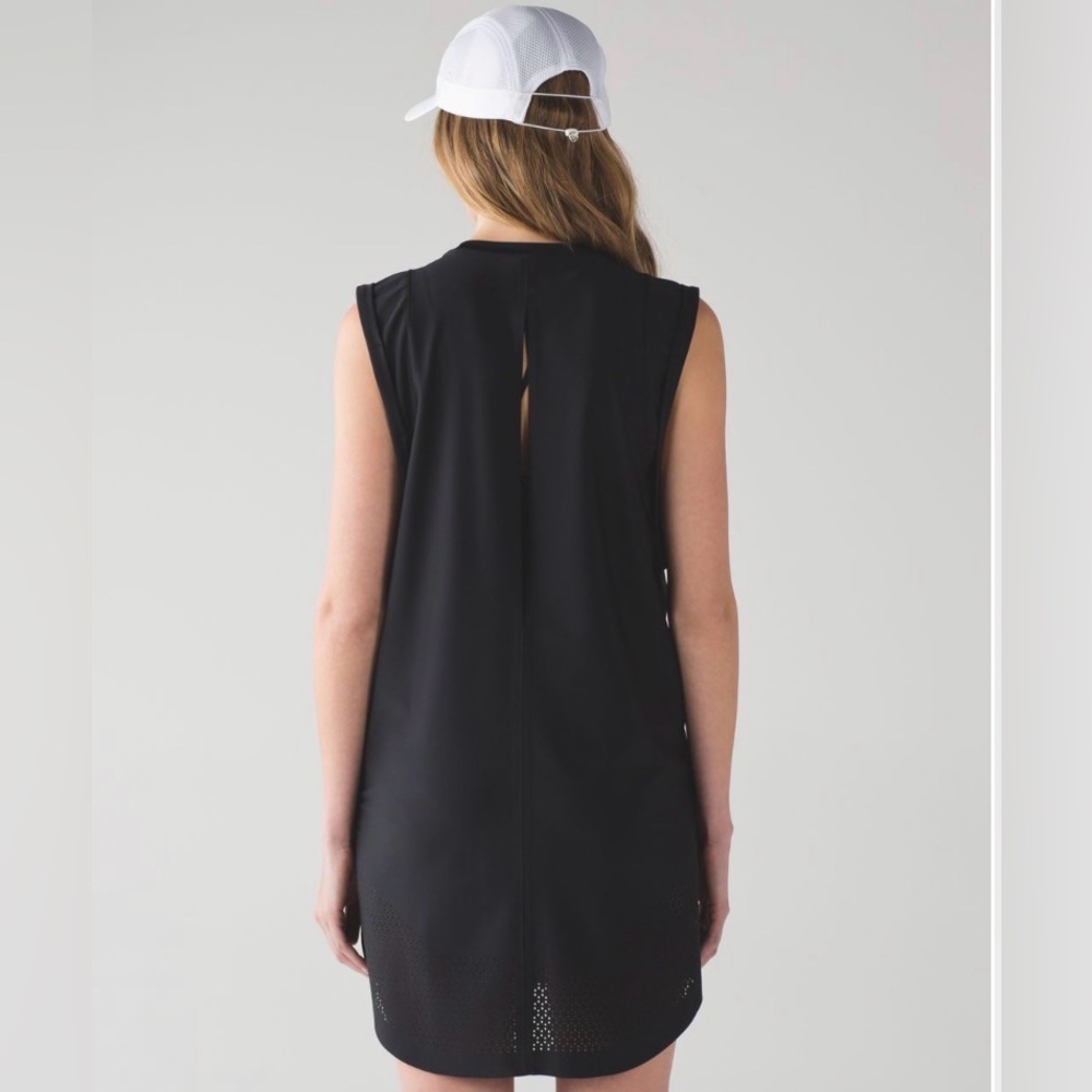 Lululemon After Waves Dress
Black
Size 8 - Picture 2 of 9